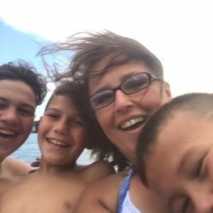 Meet your Posher, Deborah